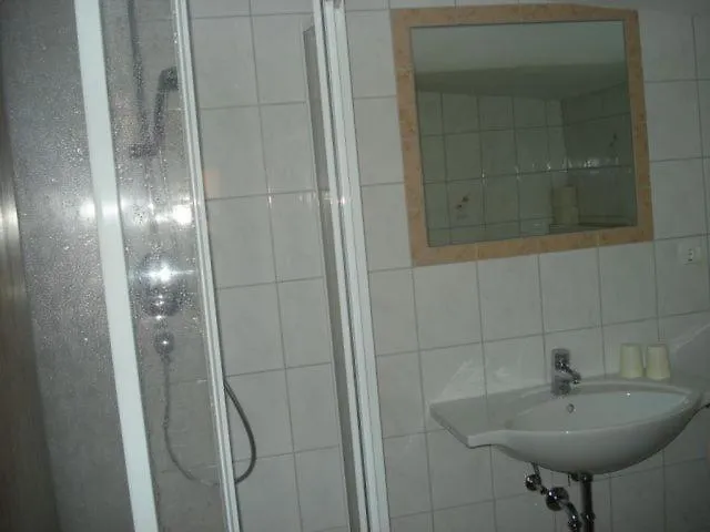 לינה וארוחת בוקר Gaestehaus Sillaber-gertraud Nuck 3*